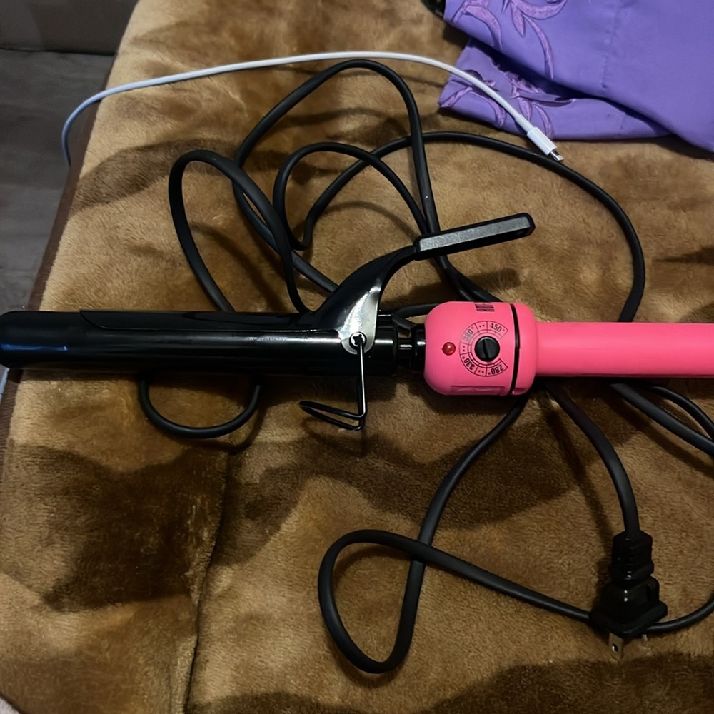 Curling iron - Picture 2 of 2